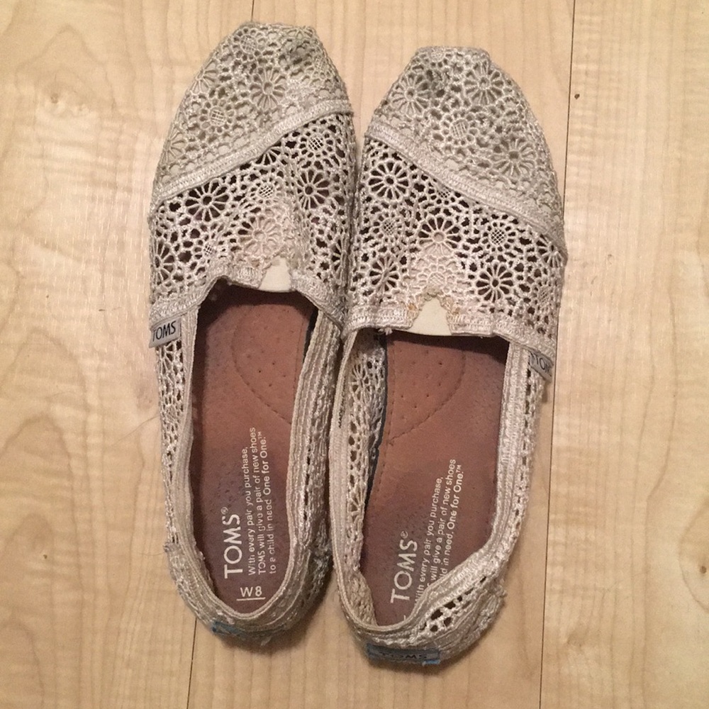 Toms